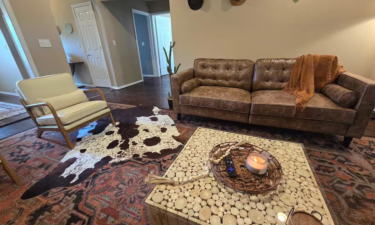 Photo of Livingroom in Calera