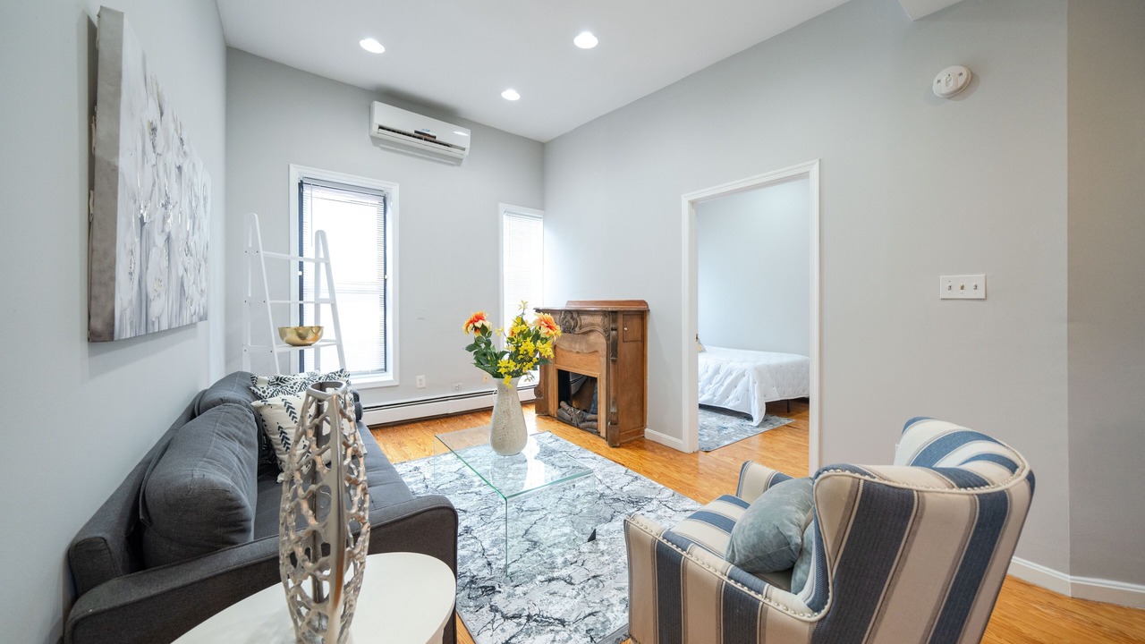 Photo of Bedroom in Cardozo