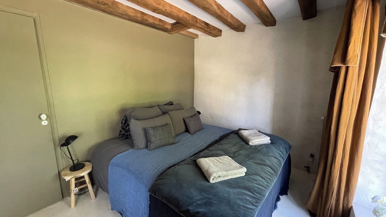 Photo of Bedroom in Colonard-Corubert