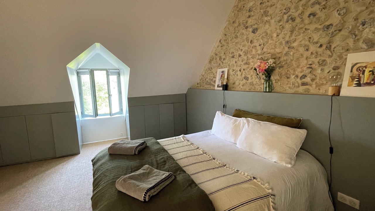 Photo of Bedroom in Colonard-Corubert