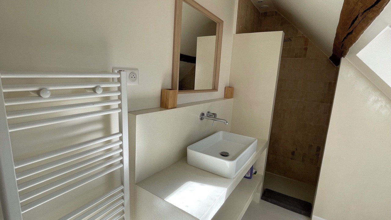 Photo of Bathroom in Colonard-Corubert