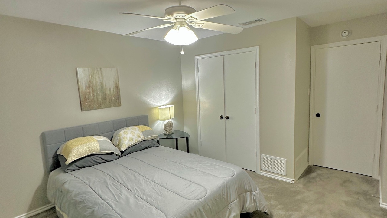 Photo of Bedroom in Garland