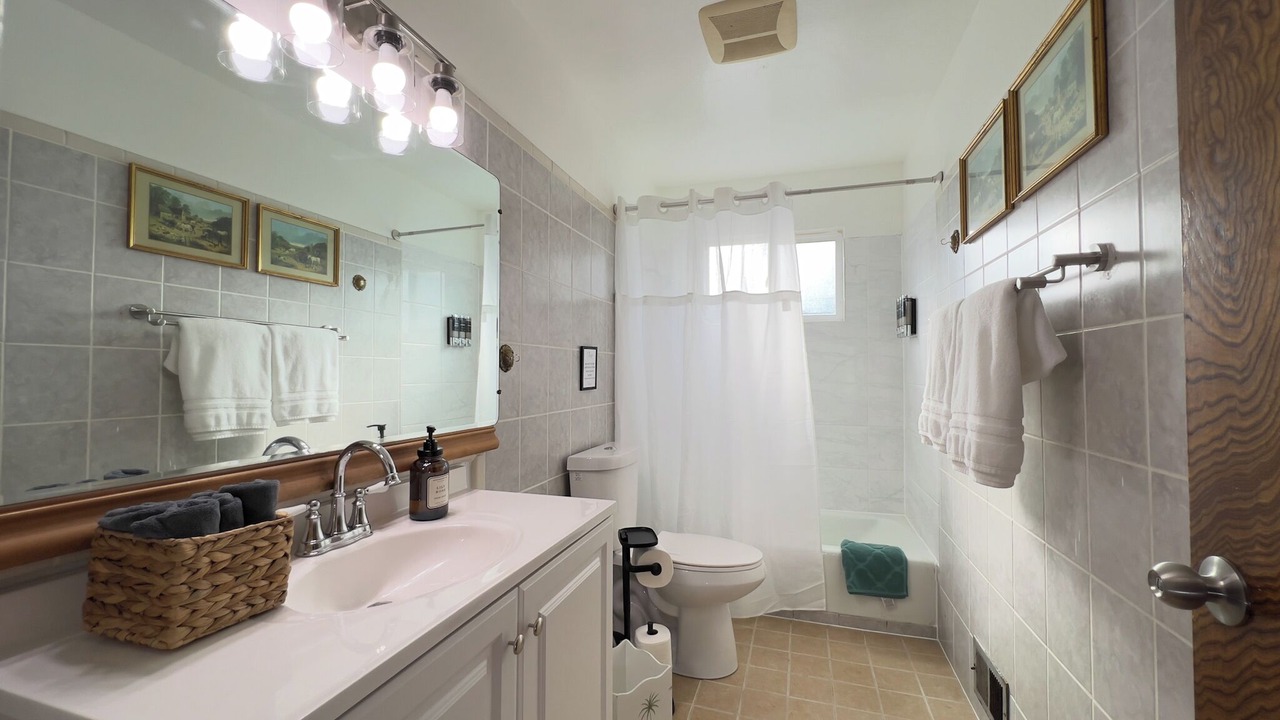 Photo of Bathroom in Salinas