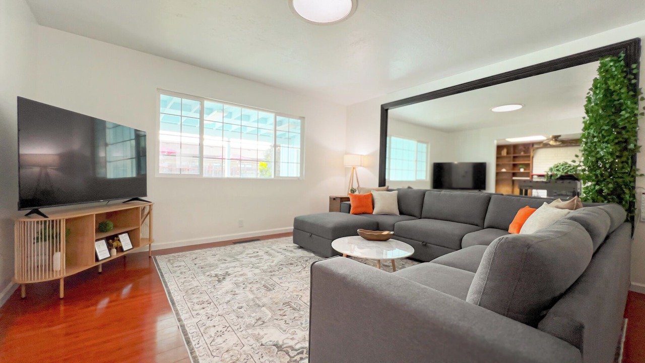Photo of Livingroom in Salinas