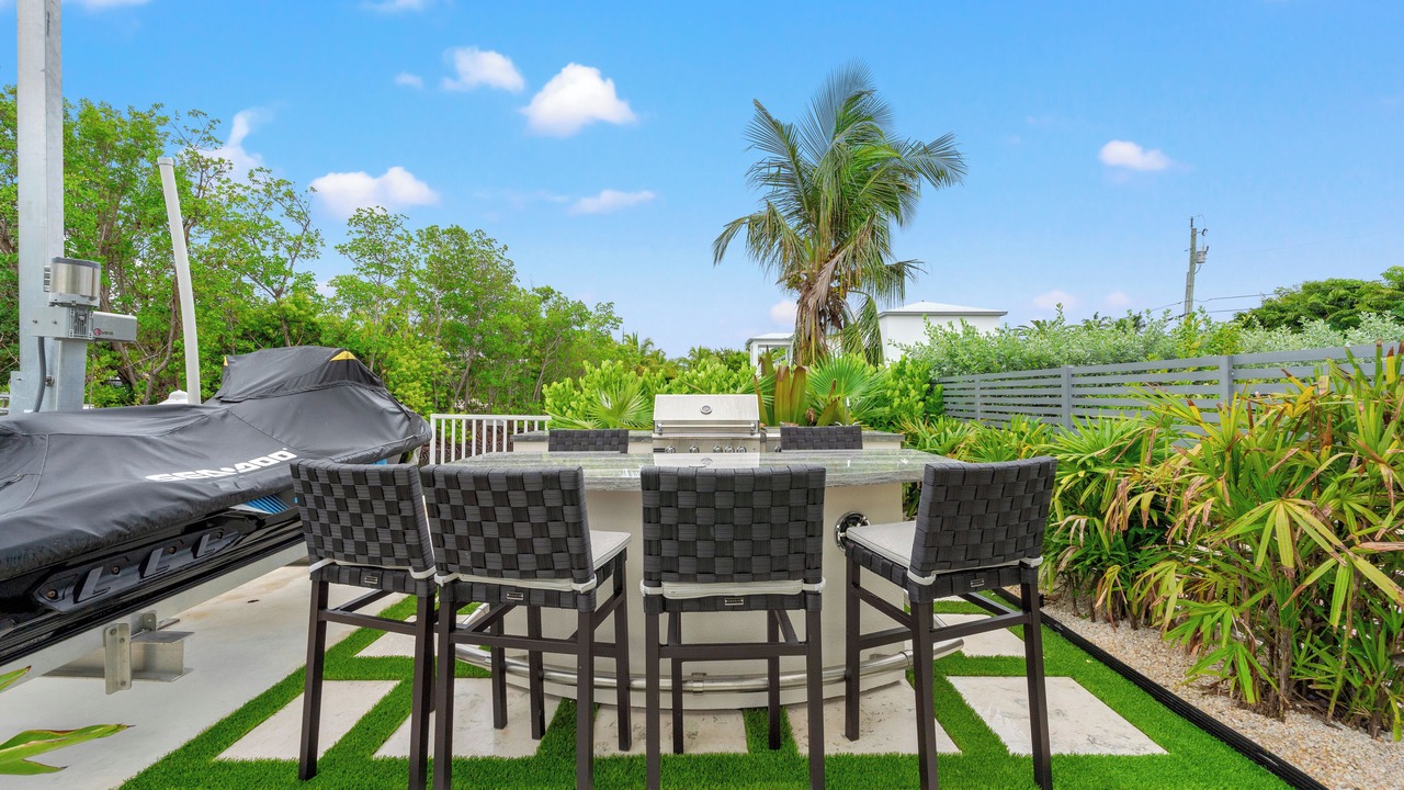 Photo of Outdoor in Coury