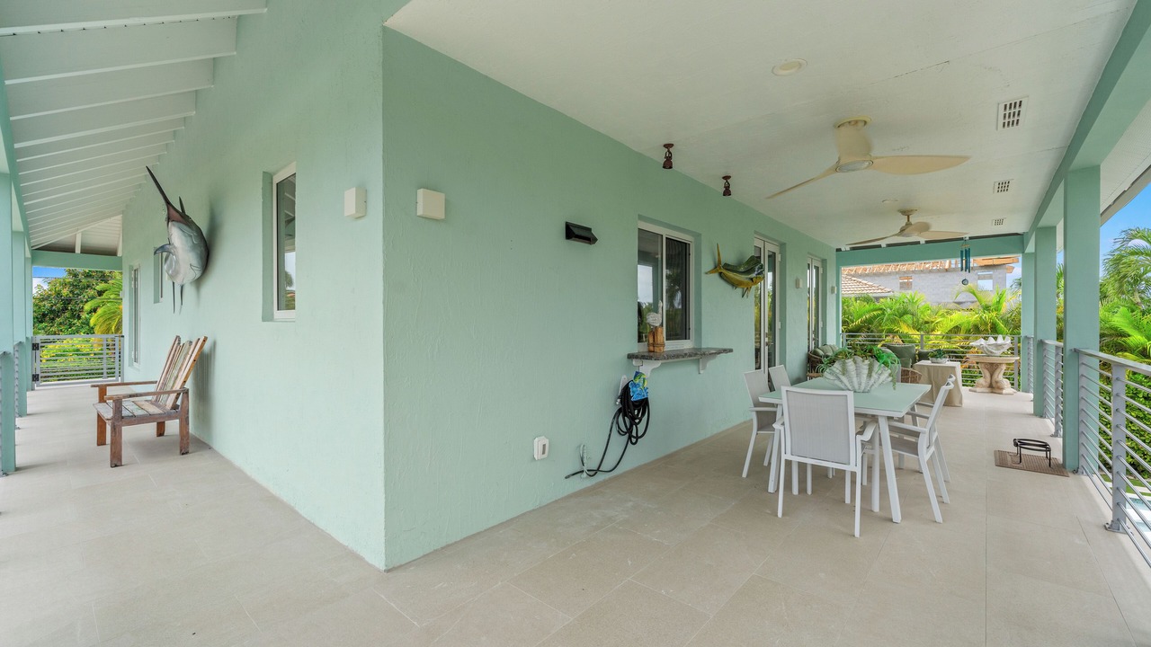 Photo of Outdoor in Coury