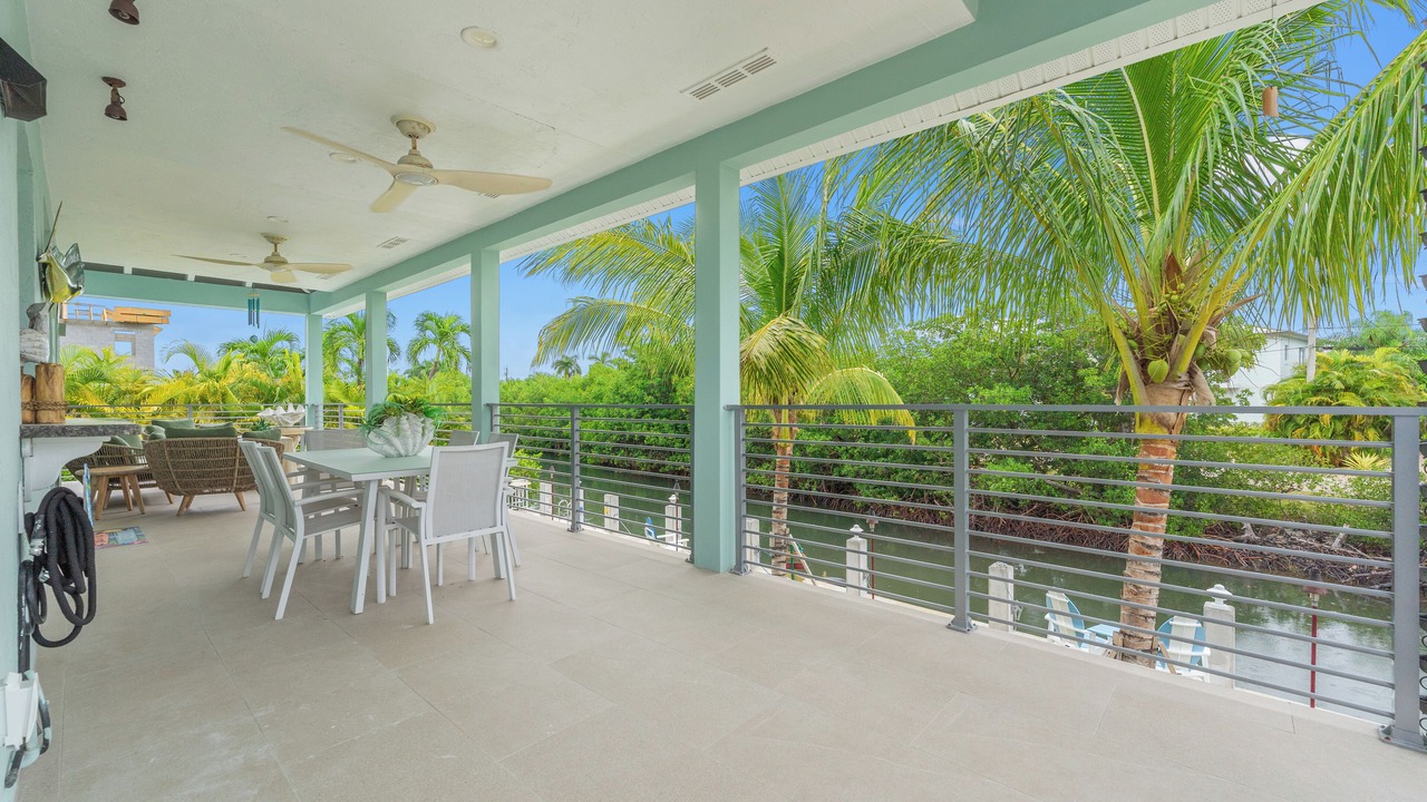 Photo of Outdoor in Coury