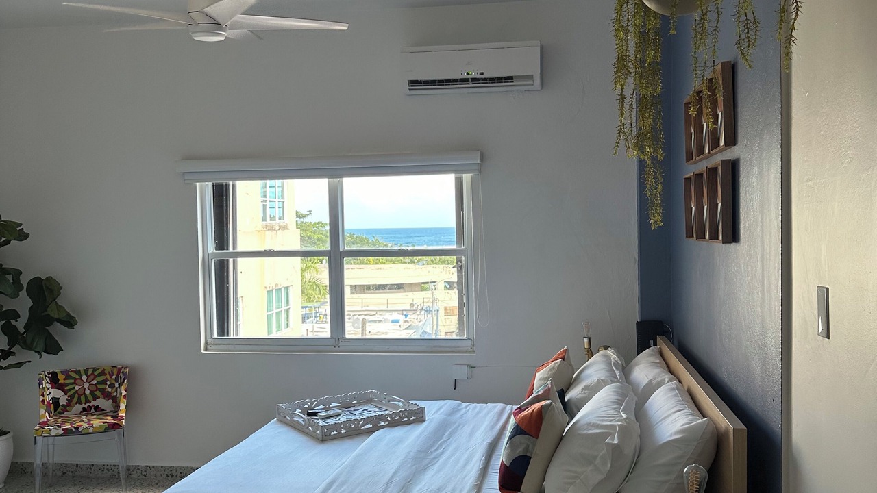 Photo of Bedroom in Miramar