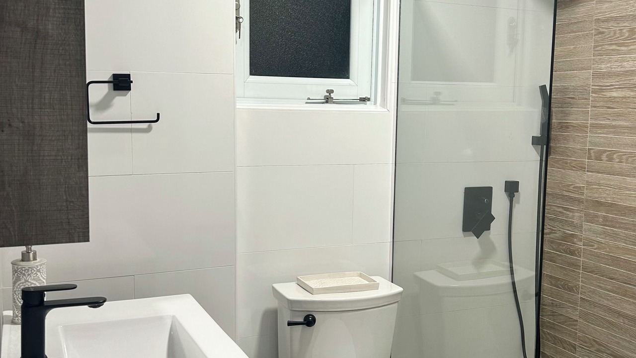 Photo of Bathroom in Miramar