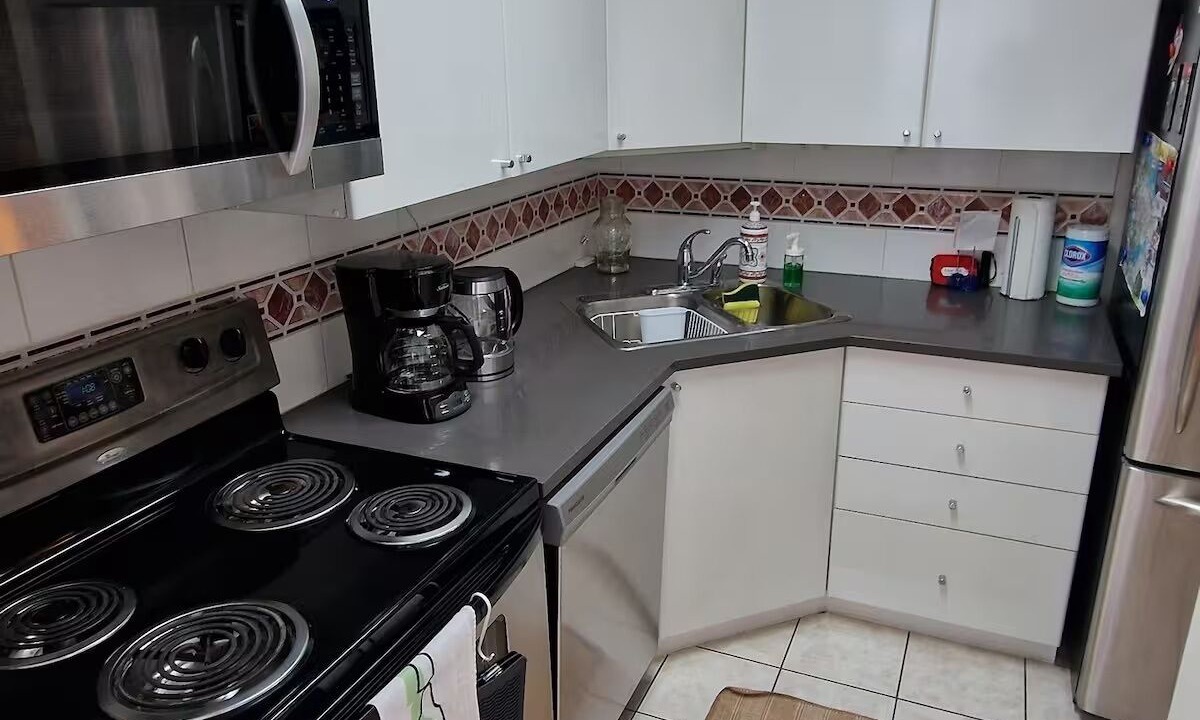 Photo of Kitchen in Coal Harbour