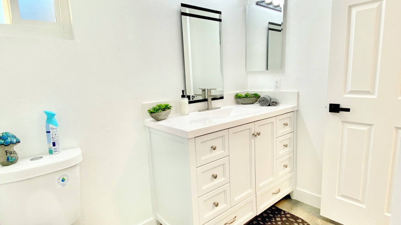 Photo of Bathroom in Mojave