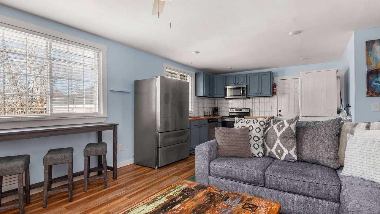 Photo of Bedroom in Hadley - Washington