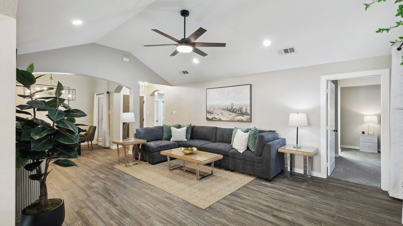 Photo of Livingroom in Flower Mound