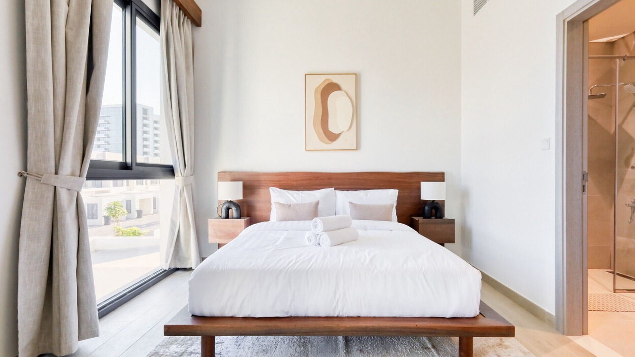 Photo of Bedroom in Mina Al Arab