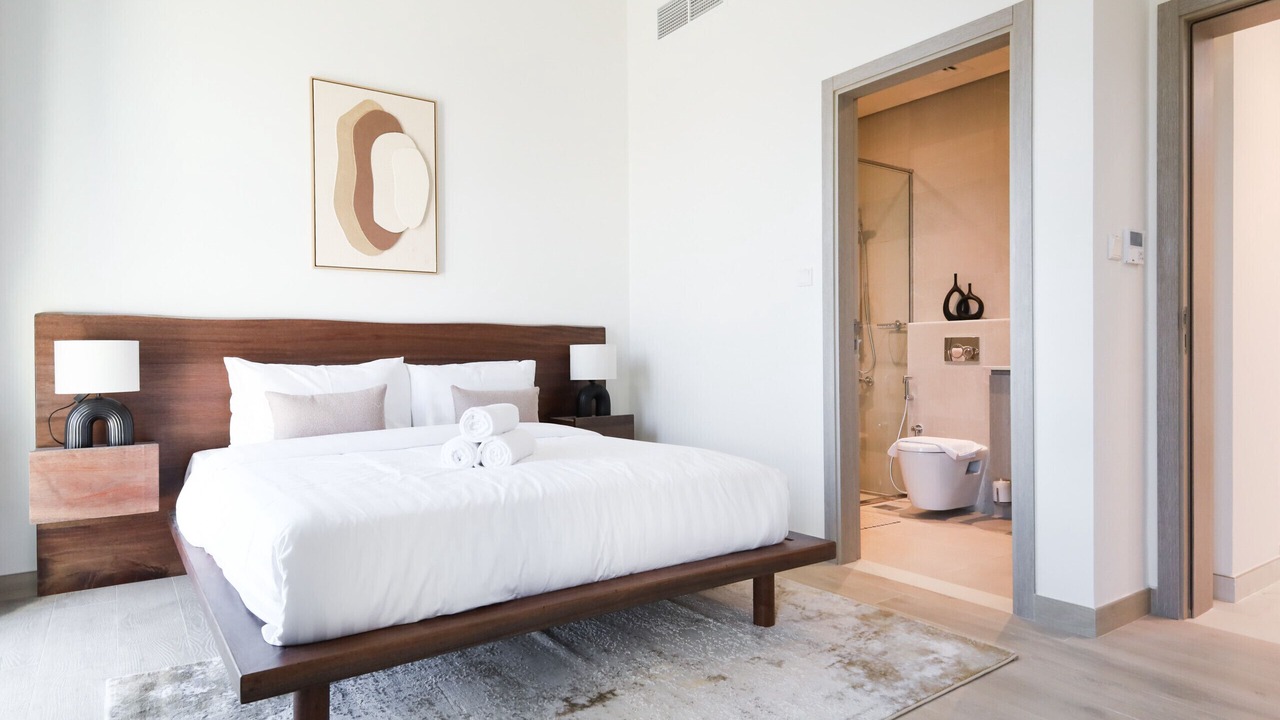 Photo of Bedroom in Mina Al Arab