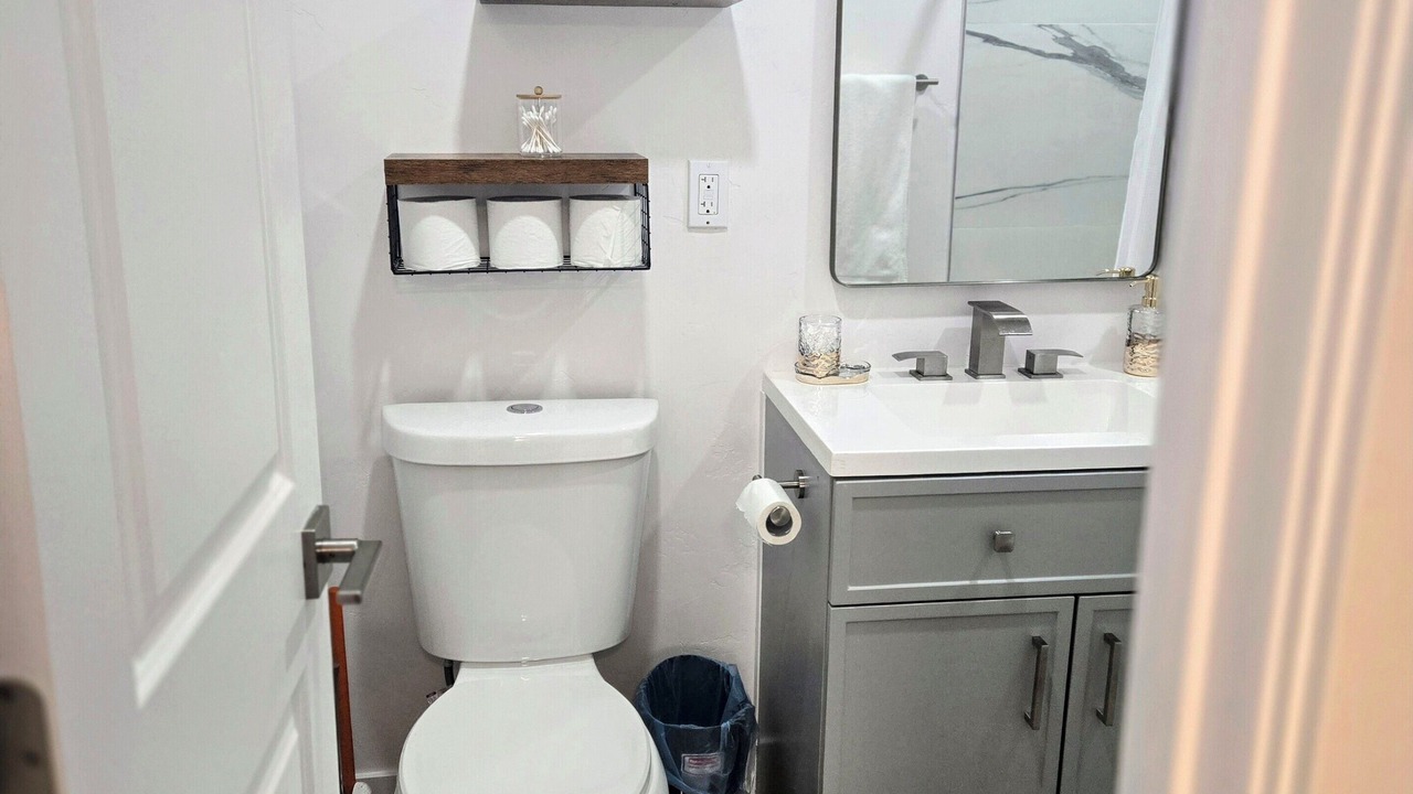 Photo of Bathroom in Rolando Park