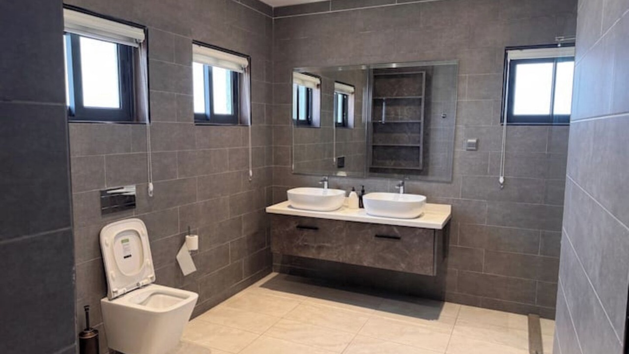 Photo of Bathroom in North Ridge