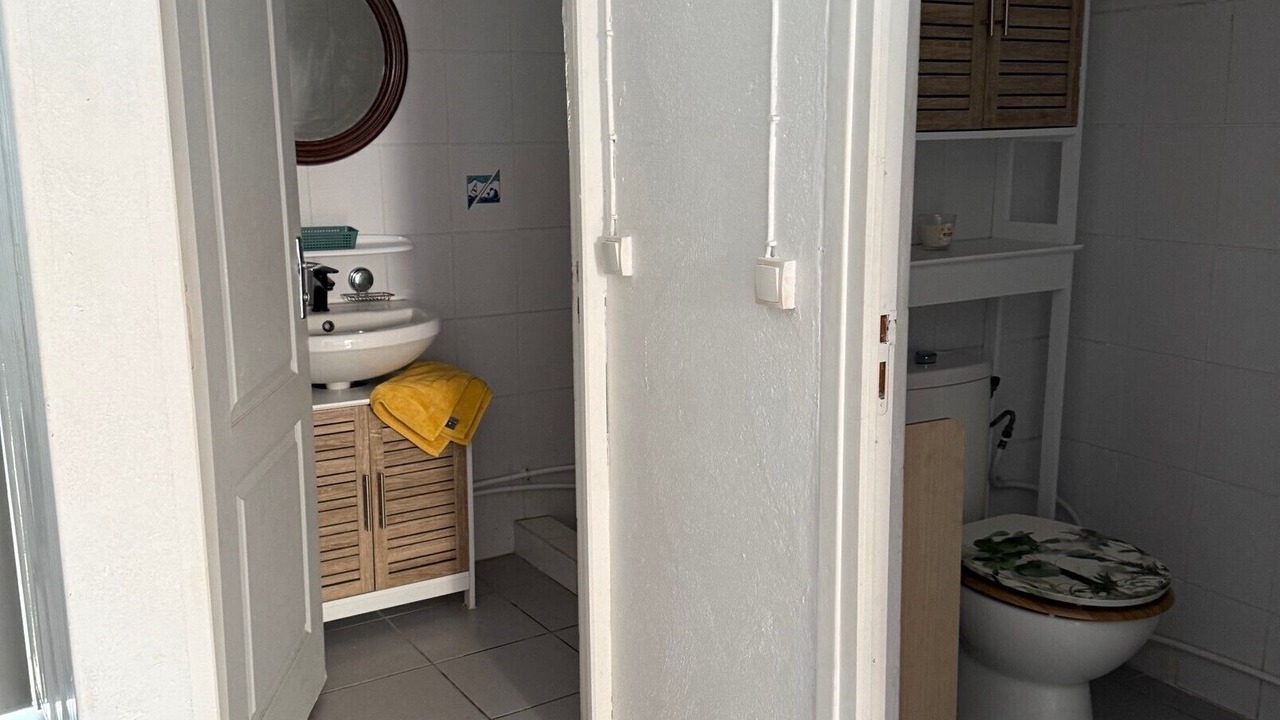 Photo of Bathroom in Les-Saintes