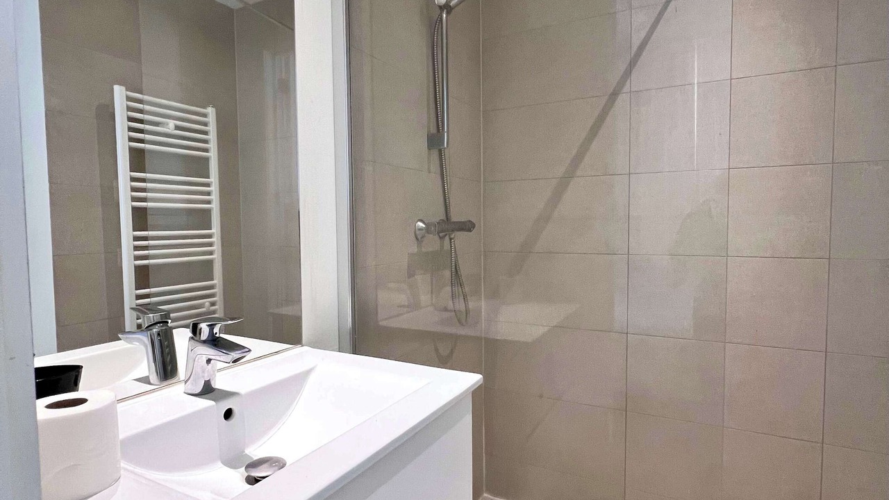 Photo of Bathroom in Lower Town