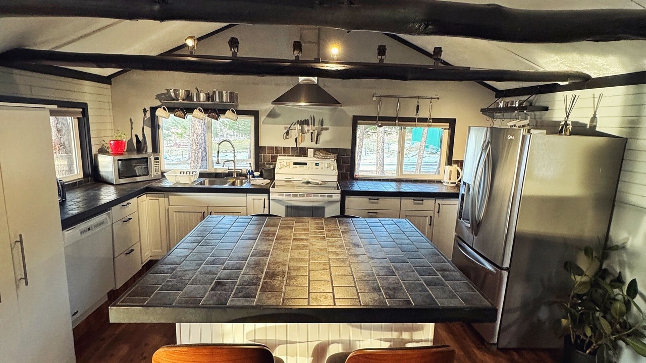 Photo of Kitchen in Cariboo Chilcotin Coast