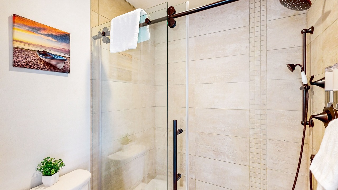 Photo of Bathroom in Gold Beach