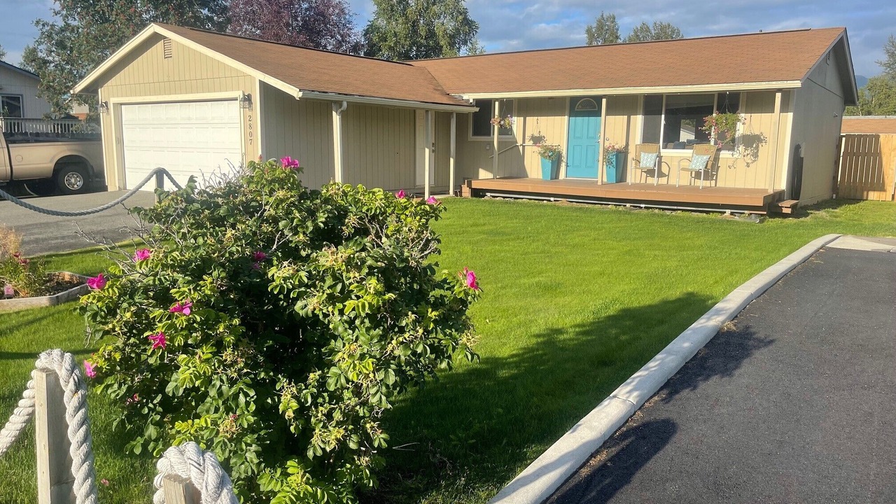 Photo of Outdoor in Abbott Loop