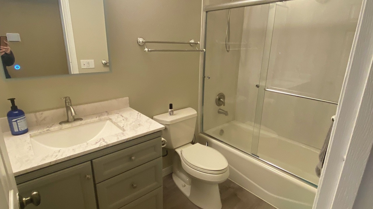 Photo of Bathroom in Abbott Loop