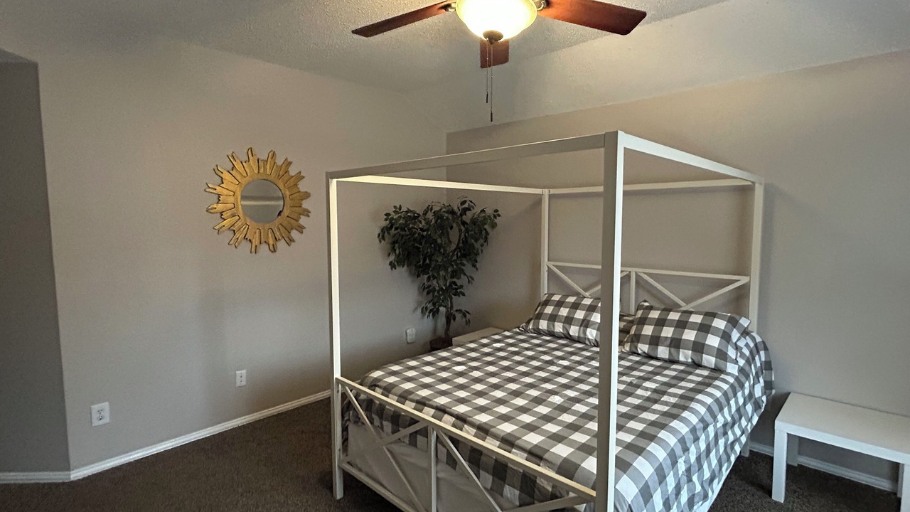 Photo of Bedroom in Grand Prairie