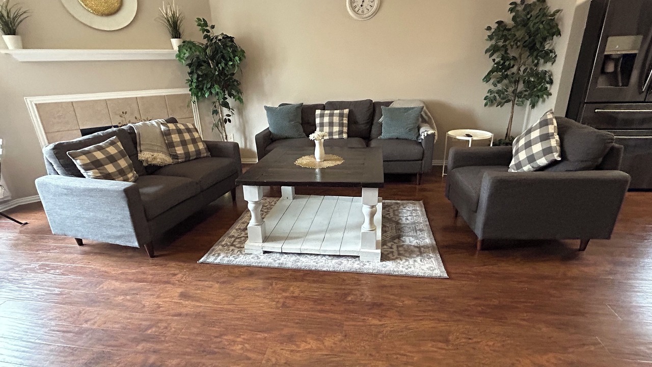 Photo of Livingroom in Grand Prairie