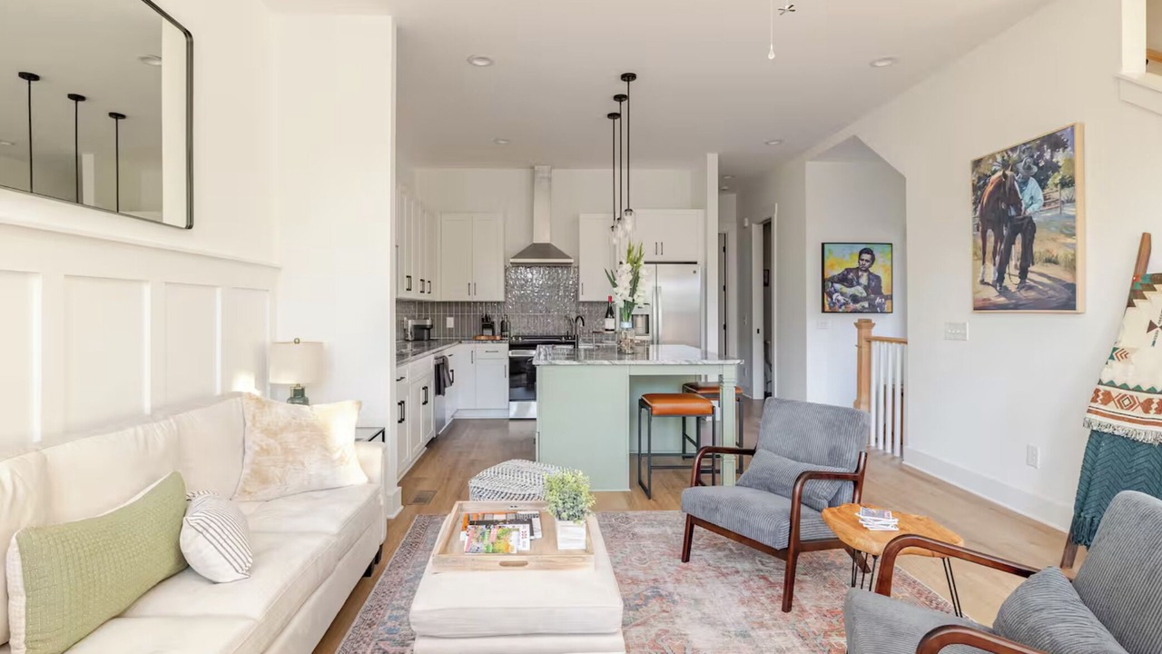Photo of Livingroom in McFerrin Park