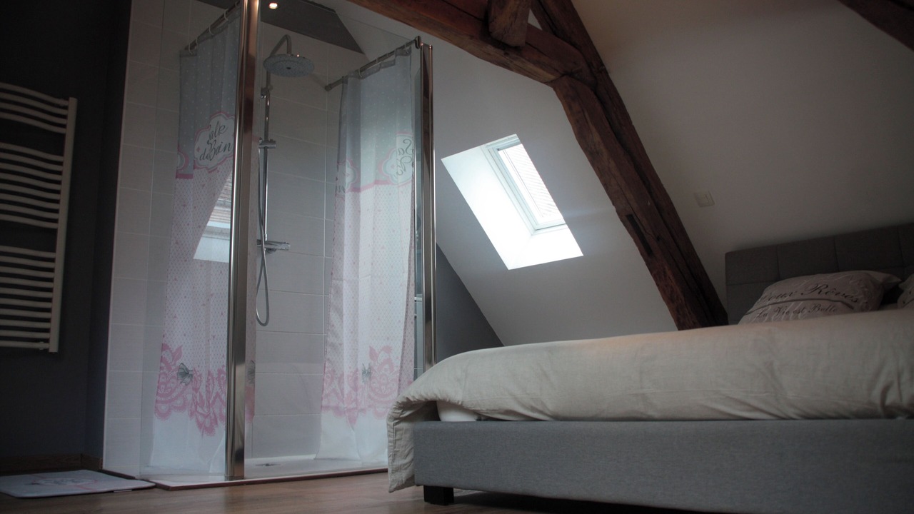 Photo of Bathroom in La Chapelle-Montligeon