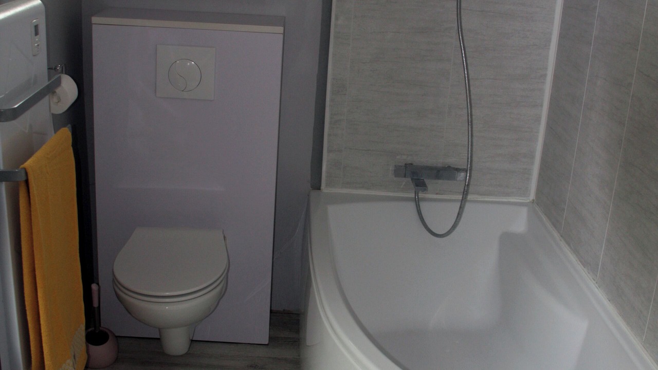 Photo of Bathroom in La Chapelle-Montligeon