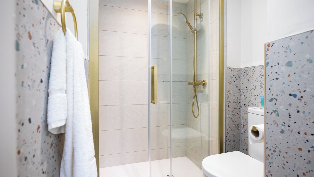 Photo of Bathroom in Broadstone