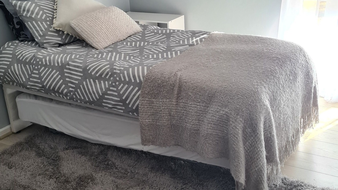 Photo of Bedroom in Redwood Park