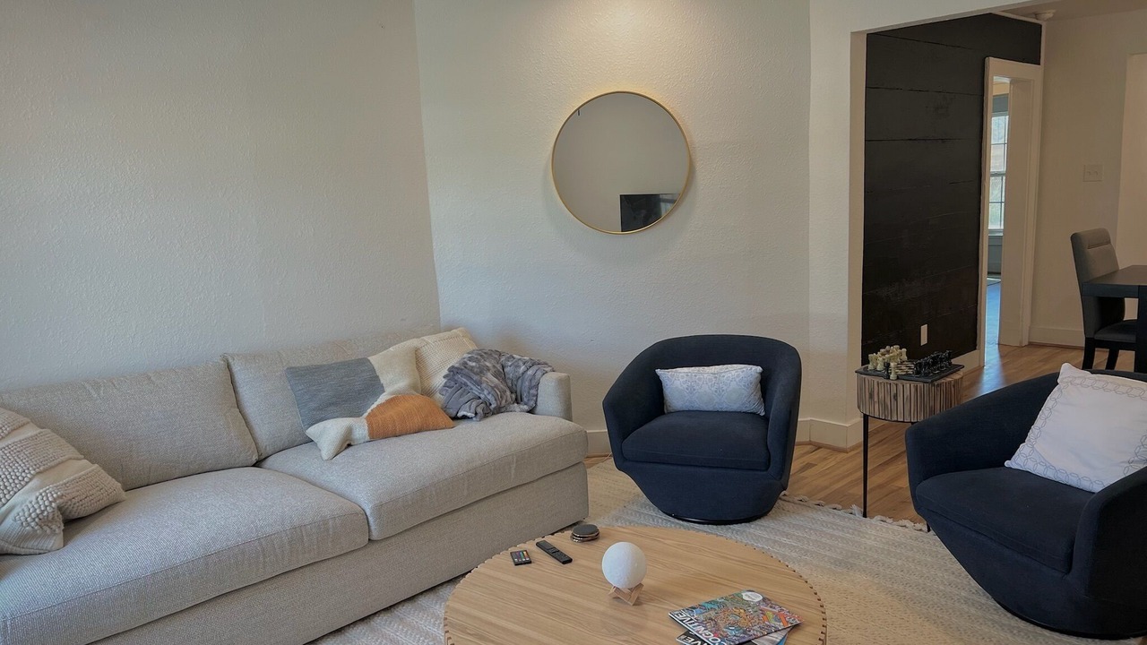 Photo of Livingroom in MacGregor