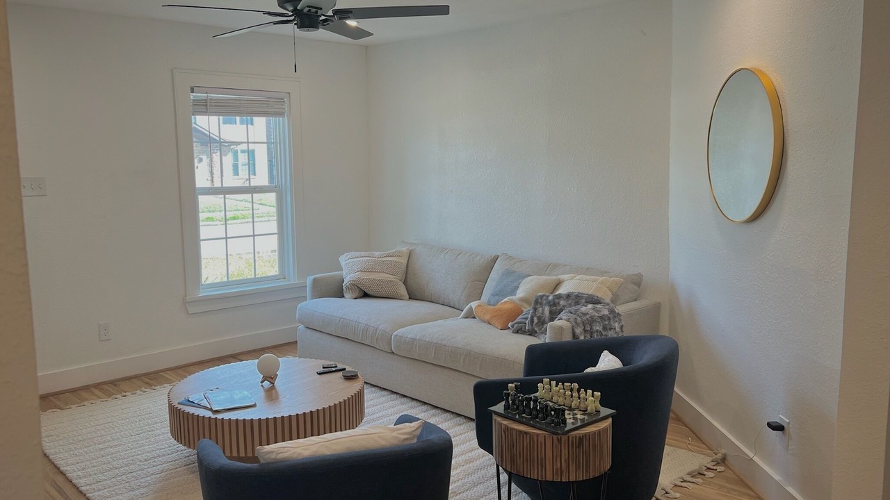 Photo of Livingroom in MacGregor