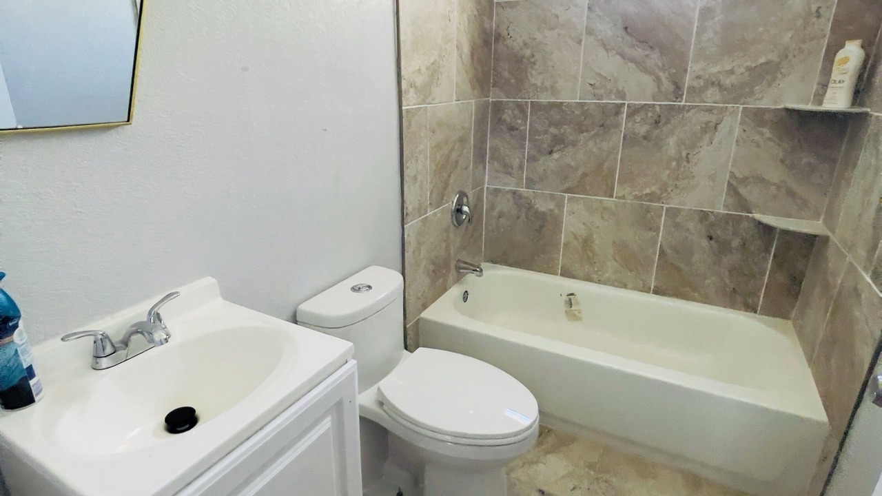 Photo of Bathroom in Oak Cliff