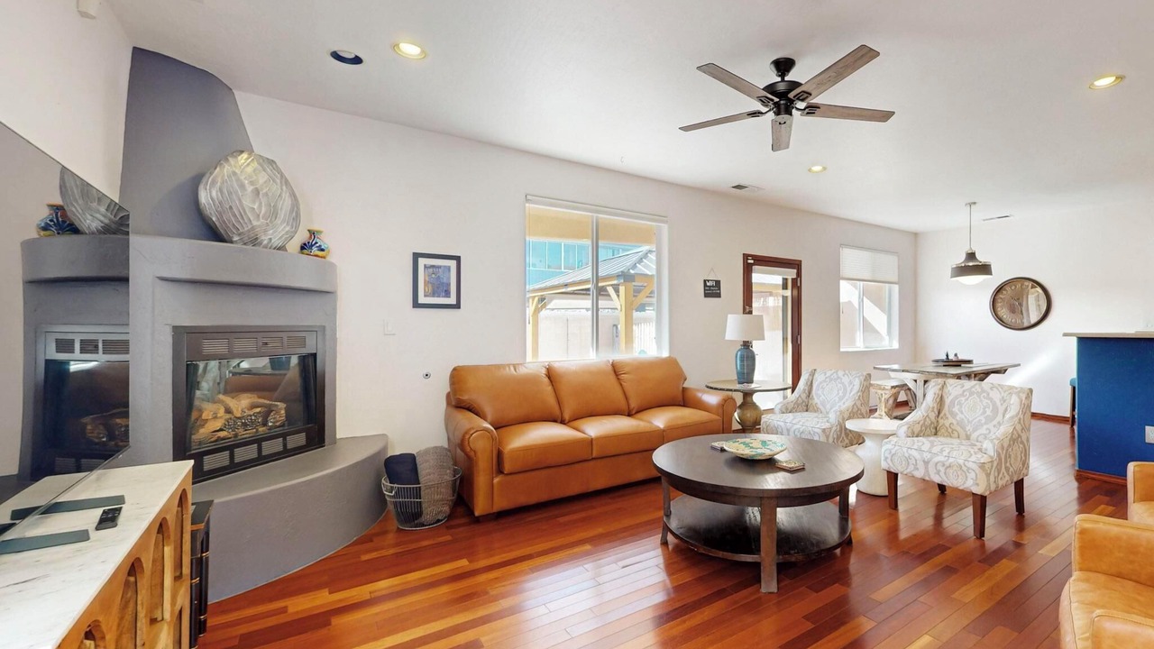 Photo of Livingroom in Raynolds Addition