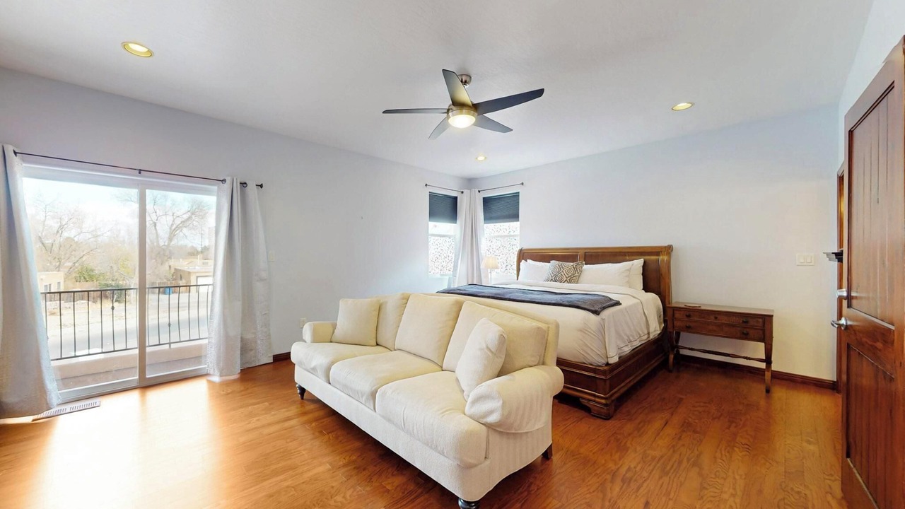 Photo of Bedroom in Raynolds Addition