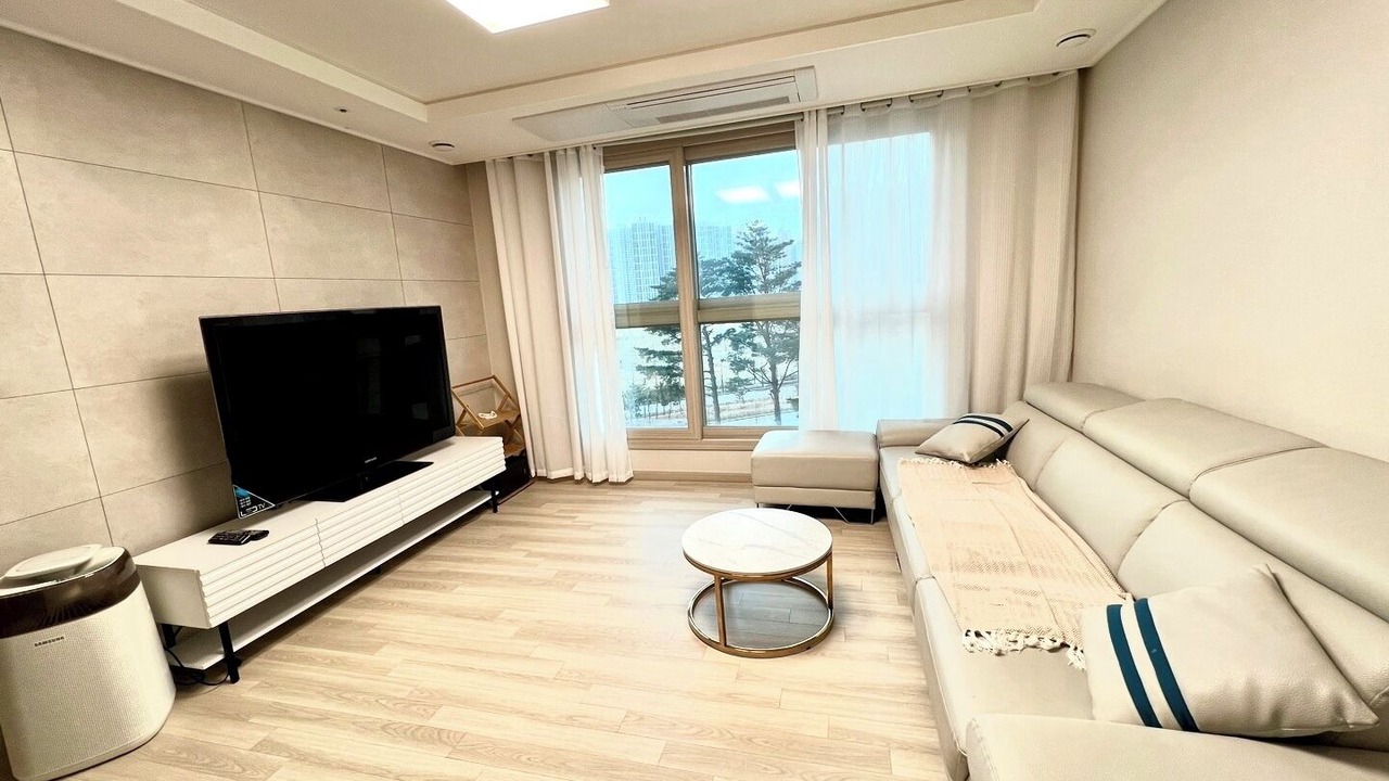 Photo of Livingroom in Yeonsu-gu