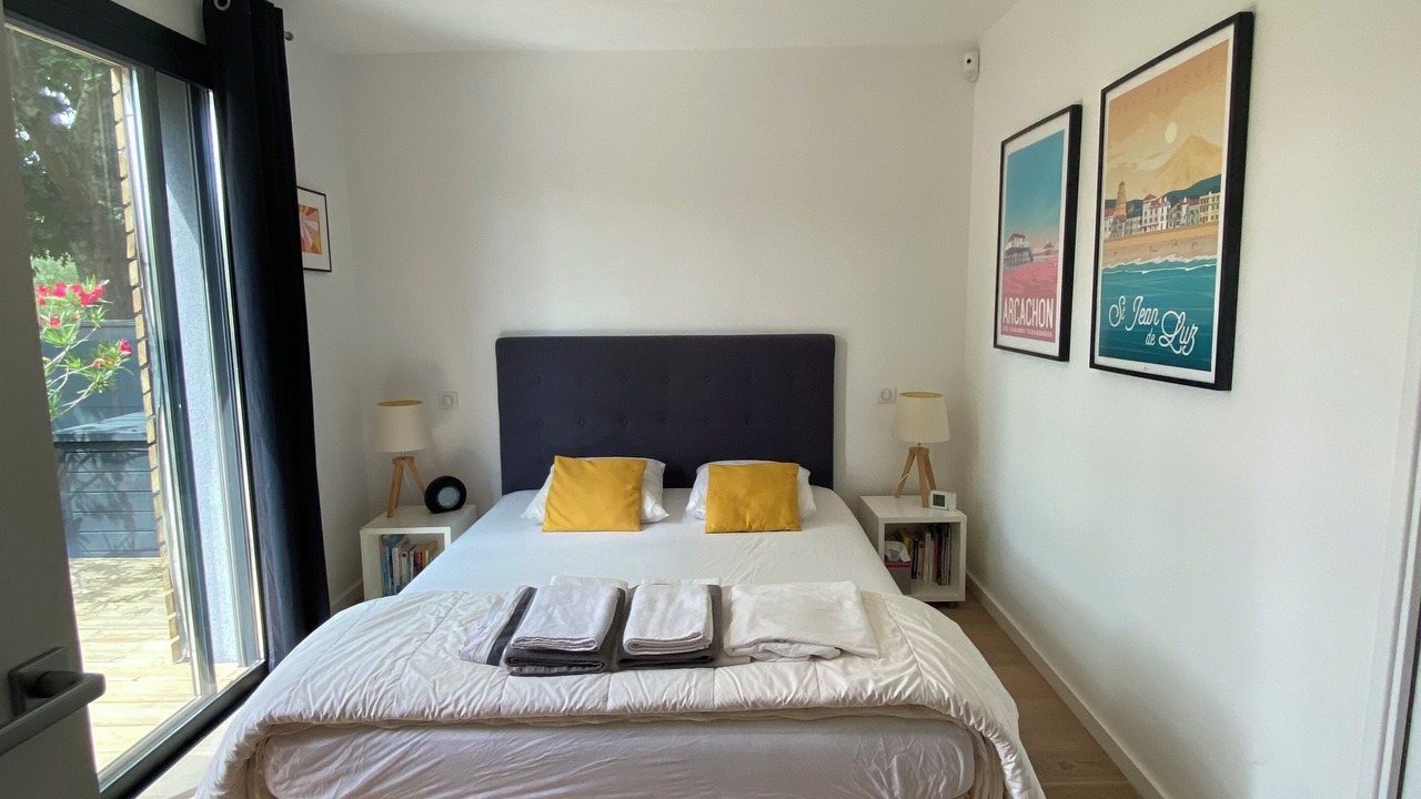 Photo of Bedroom in Bordeaux-Lac