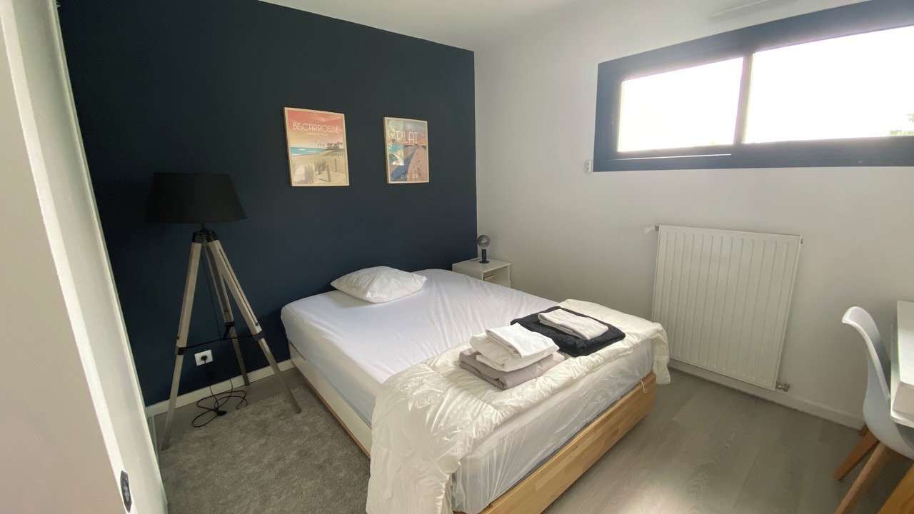 Photo of Bedroom in Bordeaux-Lac