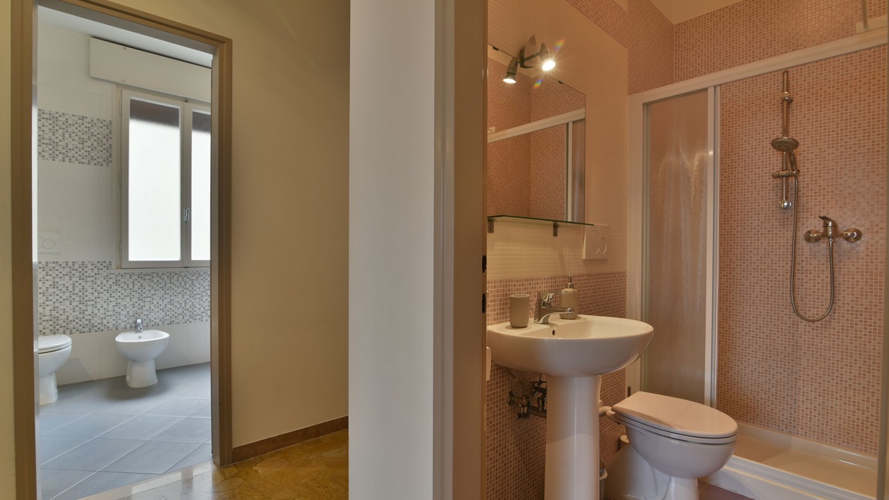 Photo of Bathroom in Historic Centre