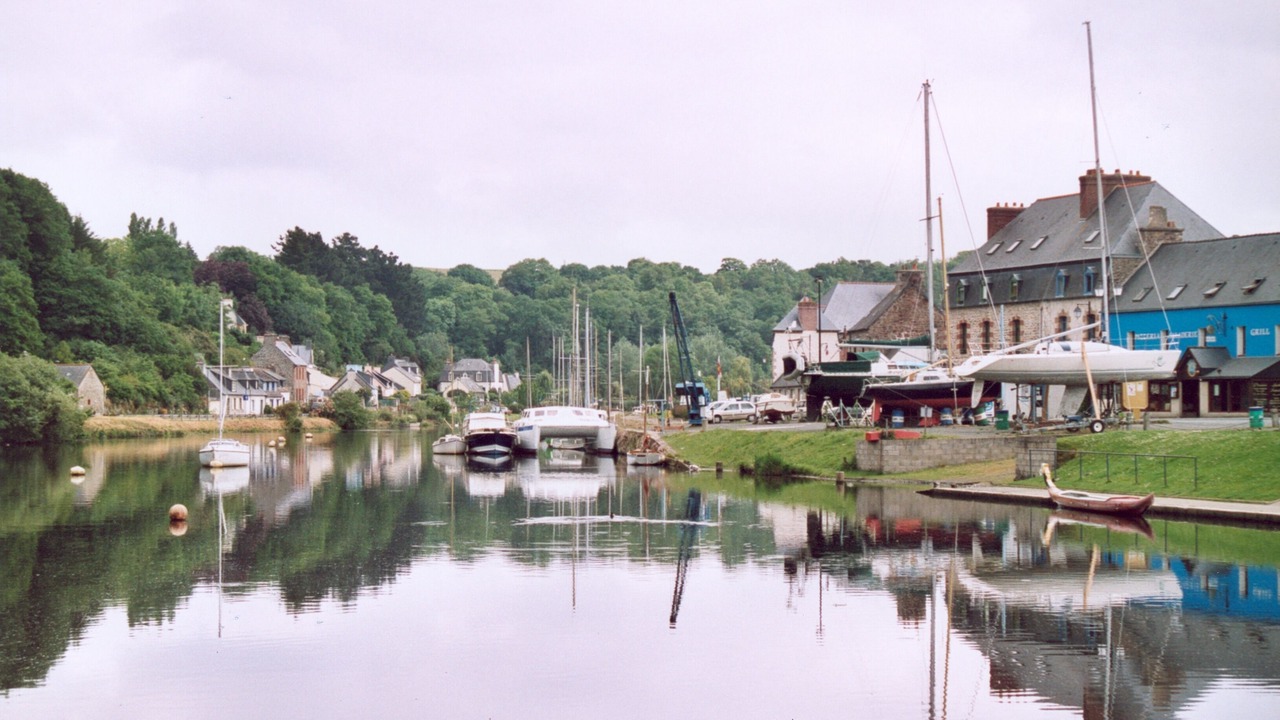 Photo of Others in Plerin