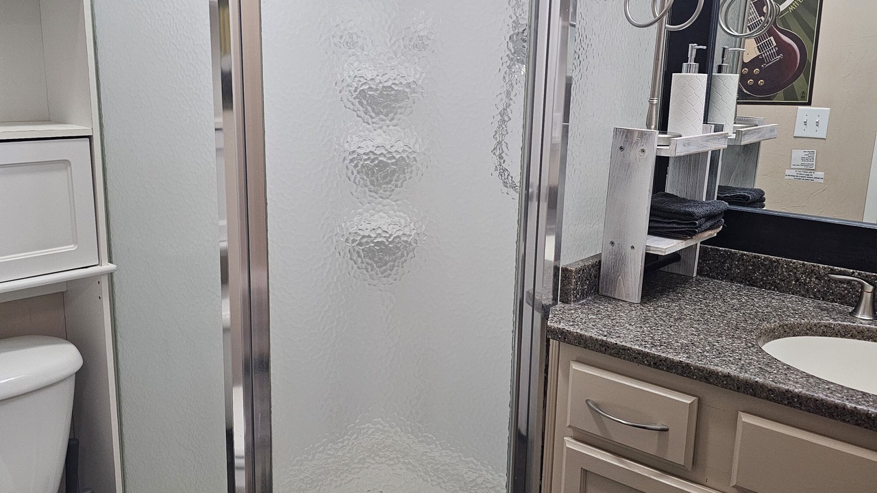 Photo of Bathroom in North Capitol