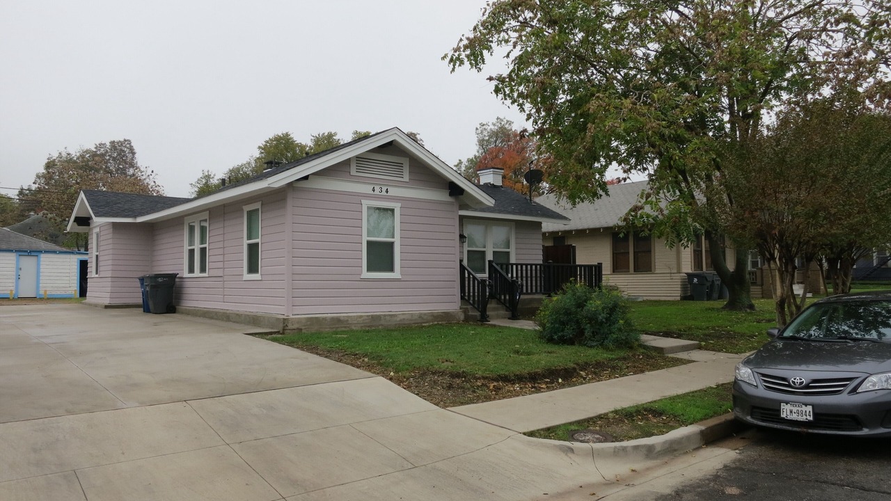 Photo of Outdoor in Oak Cliff