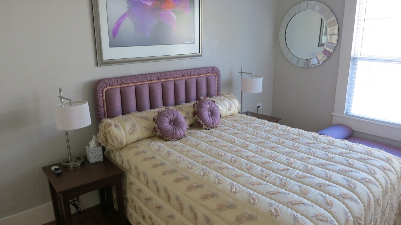 Photo of Bedroom in Oak Cliff