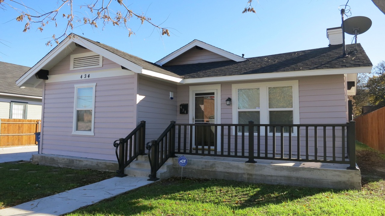 Photo of Outdoor in Oak Cliff