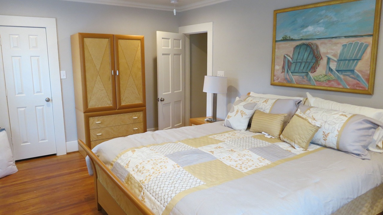 Photo of Bedroom in Oak Cliff