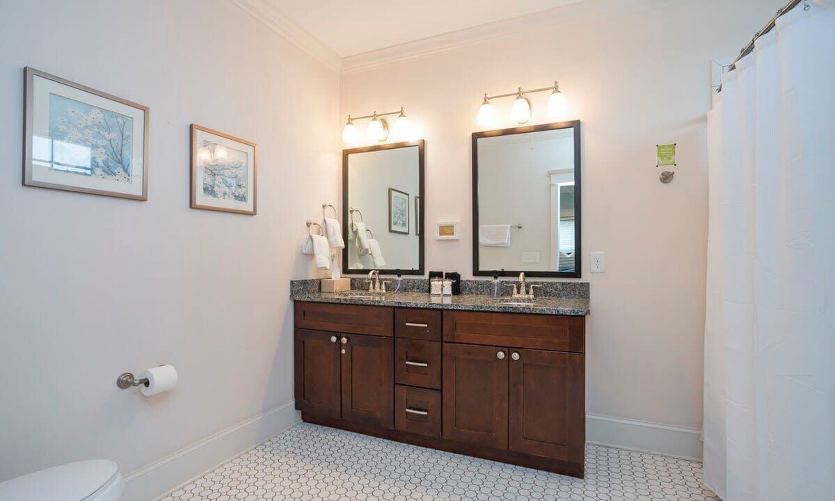 Photo of Bathroom in Inglewood